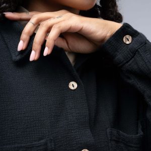 کیفیت پارچه شومیز حصیری مشکی