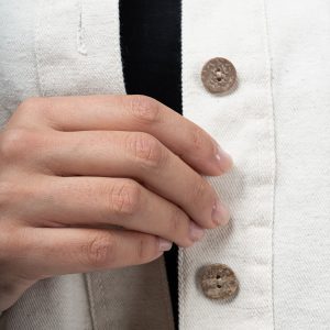 استایل دکمه کتان نچرال پایین ریش