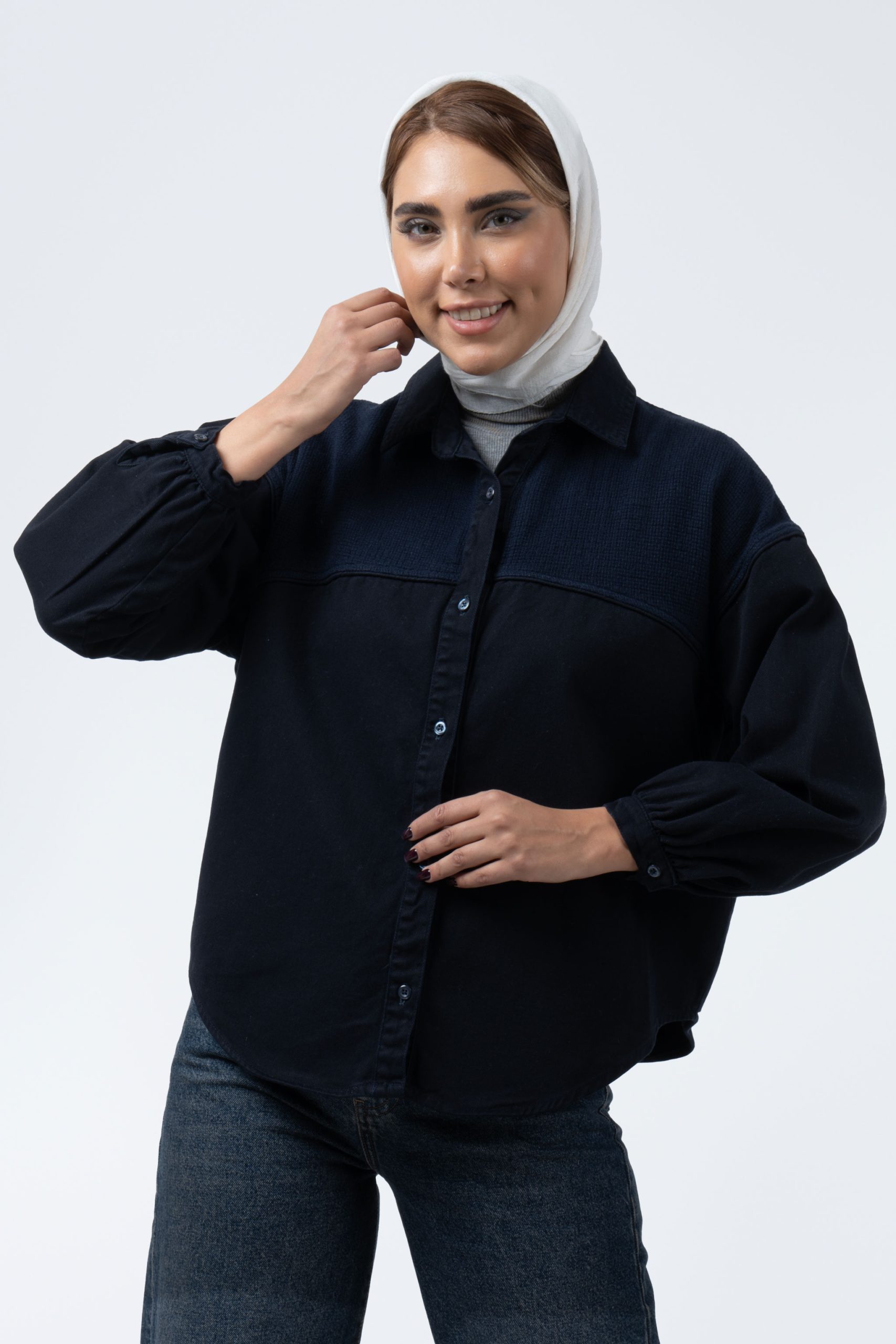 استایل شومیز کتان حصیری ترکیبی سرمه‌ای